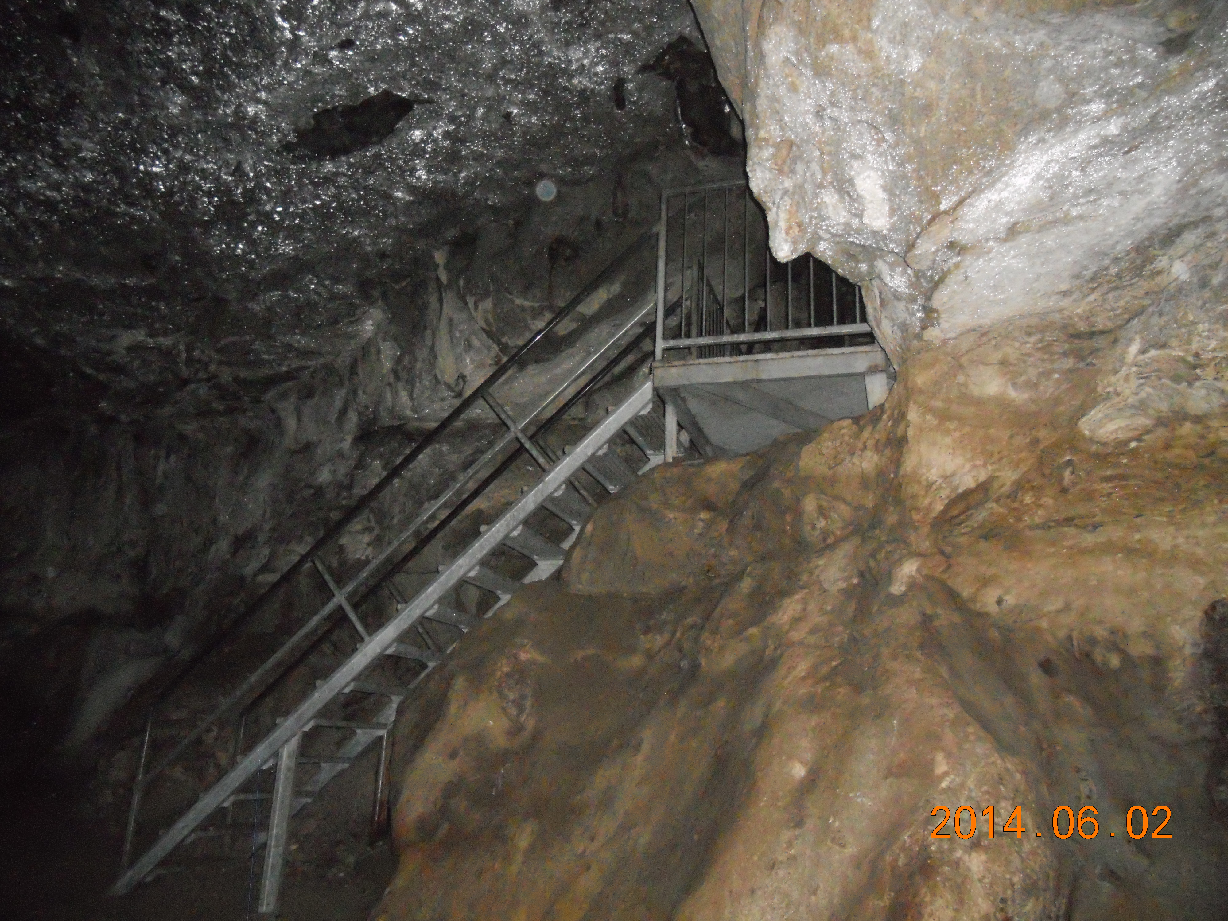 REA caverne lafleche juin 2 2013 024